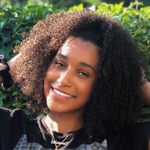 Meet your Posher, Ariana